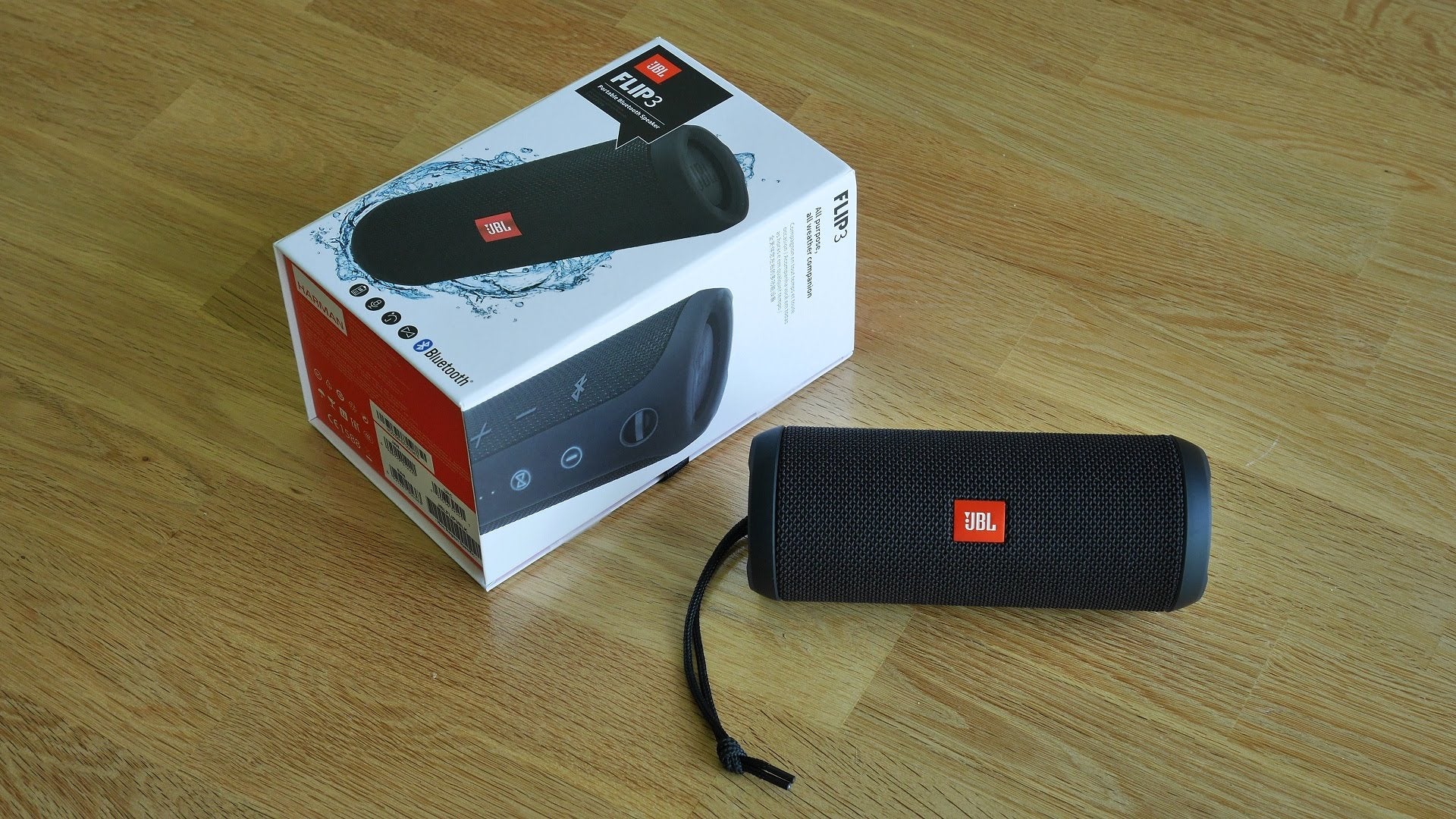 JBL JBLFLIP3BLK Flip 3 Wireless Portable Stereo Speaker (Black)